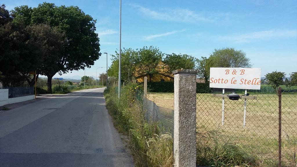 פאנו B&B Sotto Le Stelle מראה חיצוני תמונה