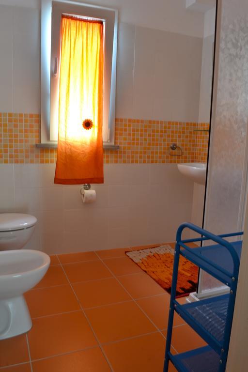 פאנו B&B Sotto Le Stelle מראה חיצוני תמונה