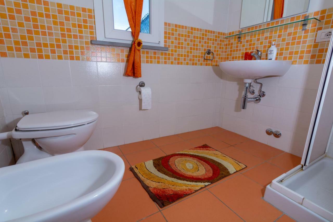 פאנו B&B Sotto Le Stelle מראה חיצוני תמונה