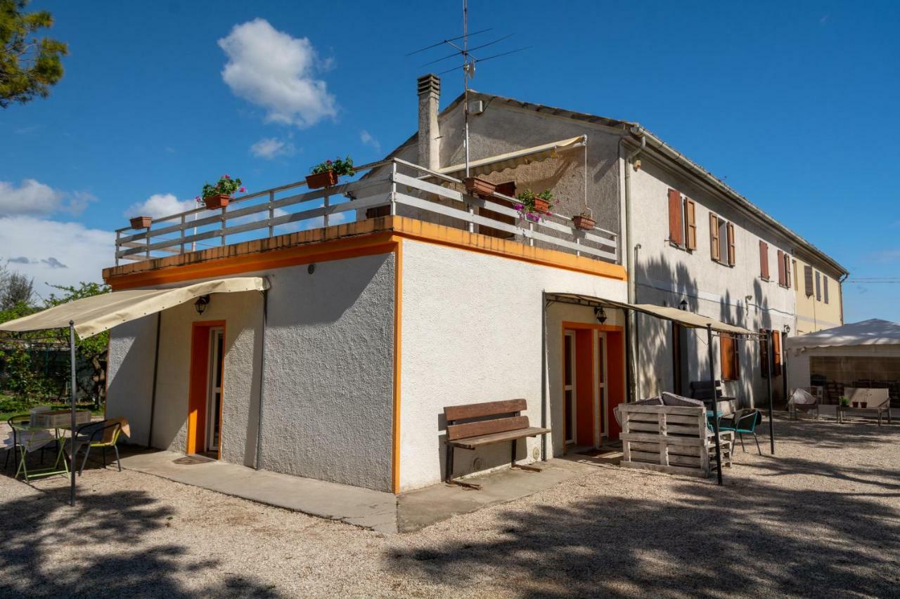פאנו B&B Sotto Le Stelle מראה חיצוני תמונה